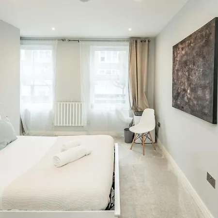 Modern 2b Flat: London, Walk To Landmarks London