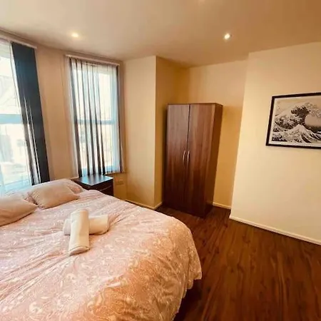69 Aparthotel London