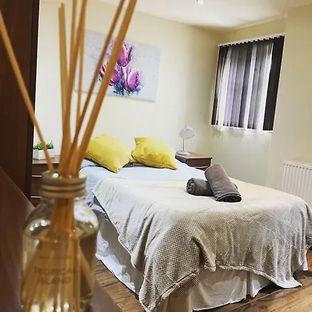 Aparthotel 69 *