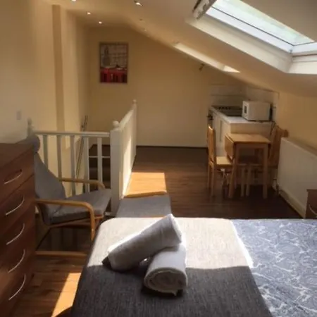 69 Aparthotel *