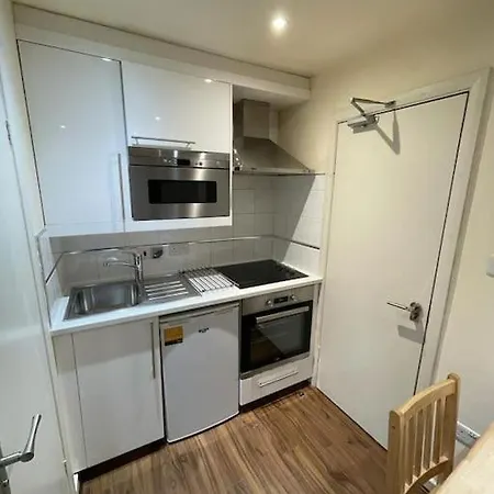 Aparthotel 69 *