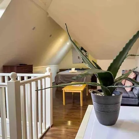 Aparthotel 69 *