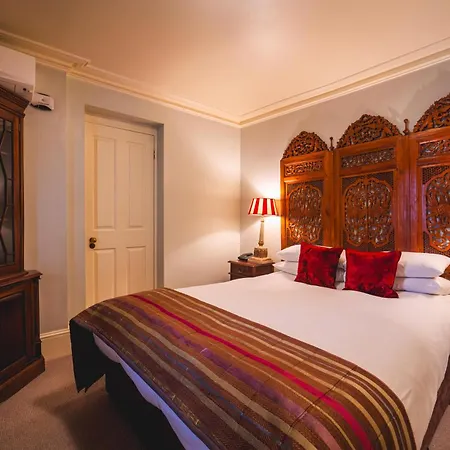 Twenty Nevern Square 4* Londres