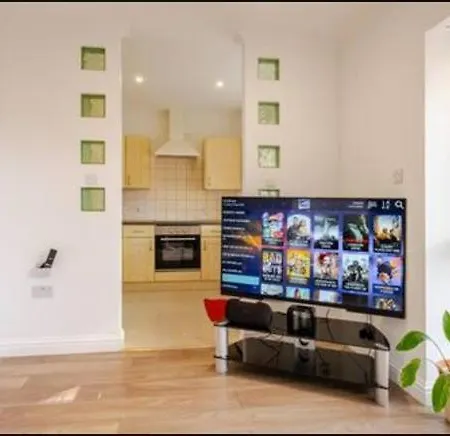 Apartment Spacious 2bdr Apartment, Wifi+ Great Tv *