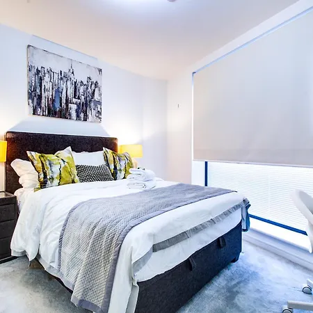 Luxee By Excel Apartment London