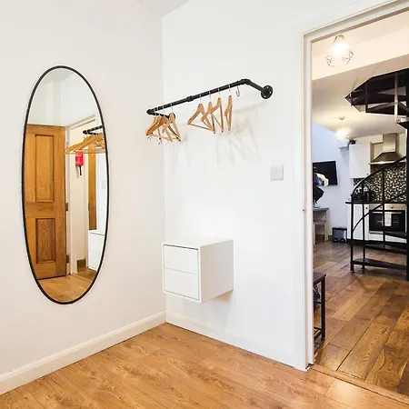 Apartment Two Bedroom In Islington