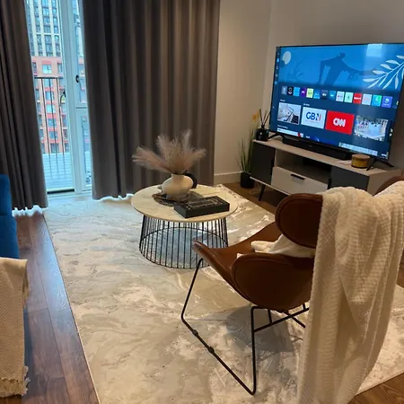 Wealth Luxury 2 Bedroom Double En-suite Apartamento *