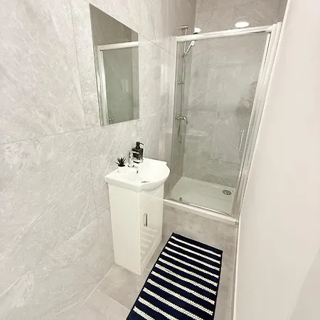 Guest house Finsbury Park London