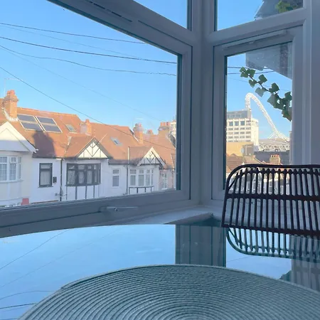 Cosy Double A Stones Throw From Wembley Stadium * London