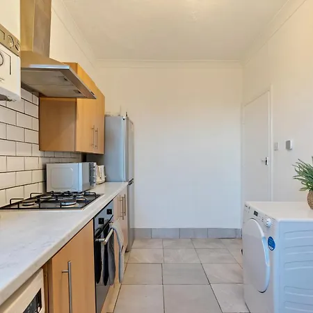 Apartment 2 Bed Serviced Streatham