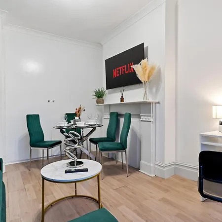 Apartment 2 Bed Serviced Streatham London