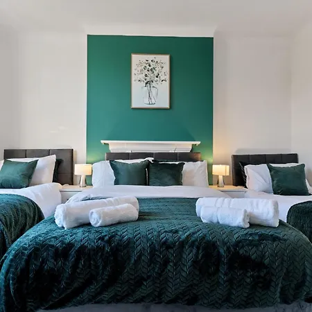 2 Bed Serviced Streatham London