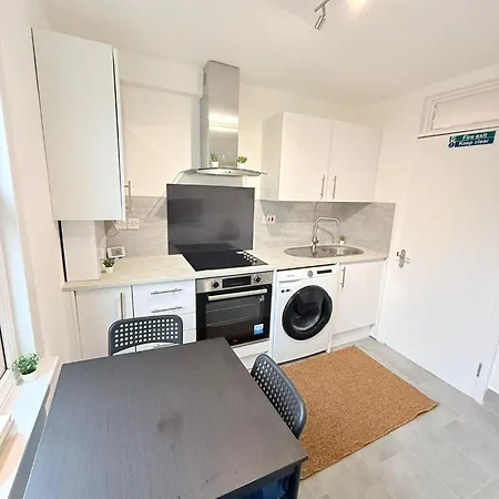 Guest house Finsbury Park London