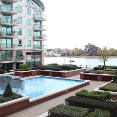 Eye Views, Perfect Apartment