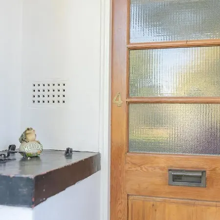 Apartment Golden Maisonette Next To Camden Town With Private Parking London