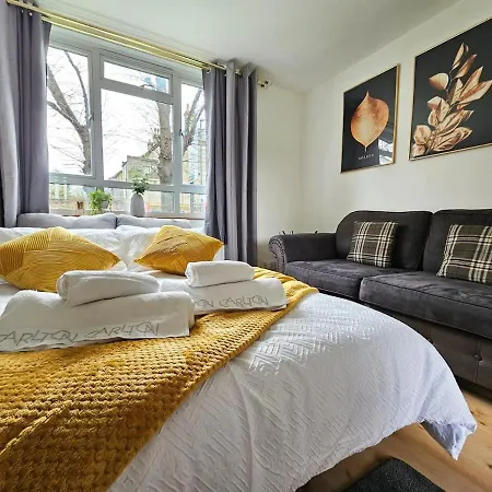 Apartment Golden Maisonette Next To Camden Town With Private Parking London