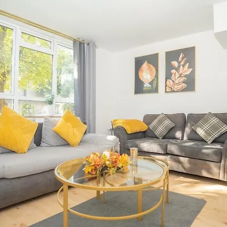 Golden Maisonette Next To Camden Town With Private Parking Apartment