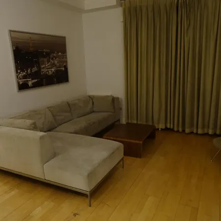 Large En-suite Hyde Park London
