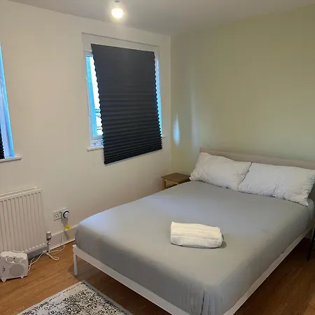 Apartment 2 Bedroom In Greater *