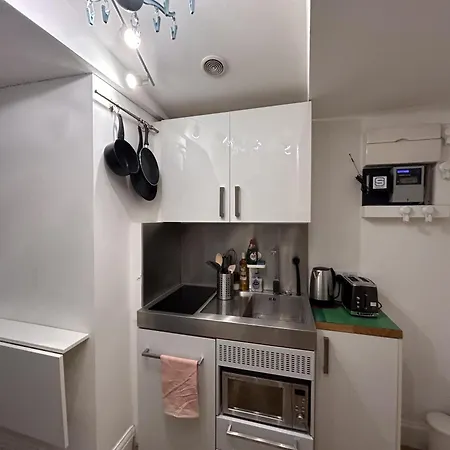 Apartment London Studio Stays London