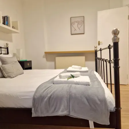 Charming 2 Bedrooms Flat For 6 In King's Cross * London