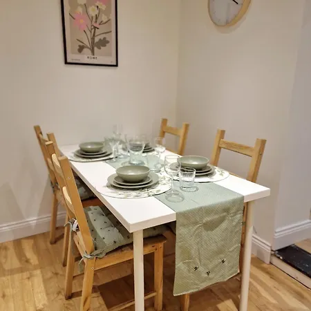 Charming 2 Bedrooms Flat For 6 In King's Cross *