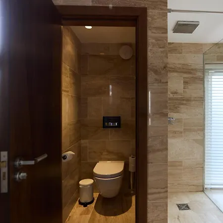 The Hamilton Gardens Hideaway - Modern 4bdr With Garden