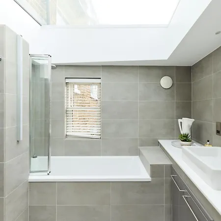 Apartment The Hamilton Gardens Hideaway - Modern 4bdr With Garden
