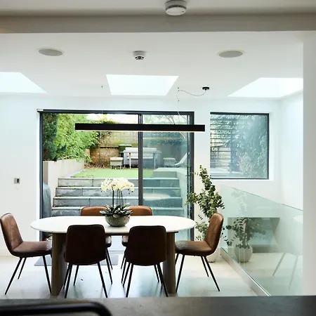 The Hamilton Gardens Hideaway - Modern 4bdr With Garden Apartment *