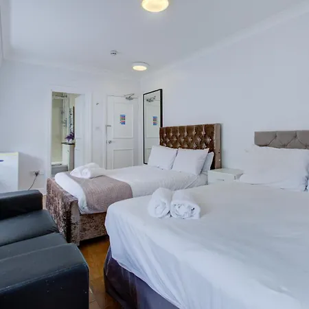 Lamont Hotel