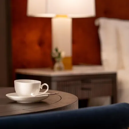 Otel Corinthia Londra