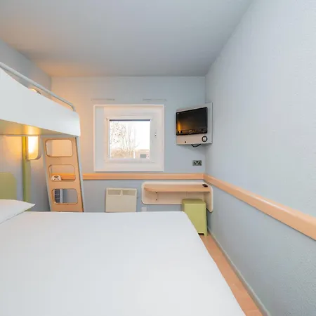Ibis Budget London Barking 2*