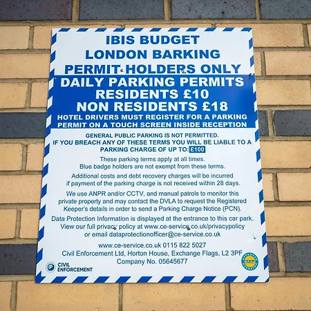 Ibis Budget London Barking Отель 2*