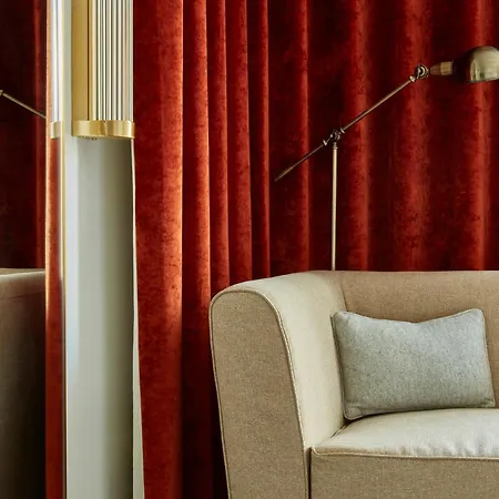 Indigo - - 1 Leicester Square, An Ihg 4* Londra