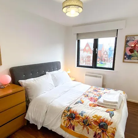 2 Bed Shoreditch With Parking