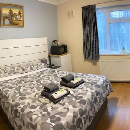Kensal 2 Guest house