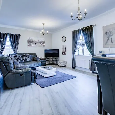 Apartment Charming 2br Flat In The Heart Of *