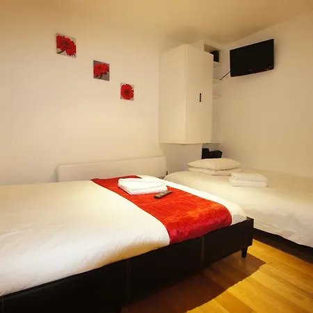 Magical & Charming 8 Covent Garden Townhouse Holiday home *