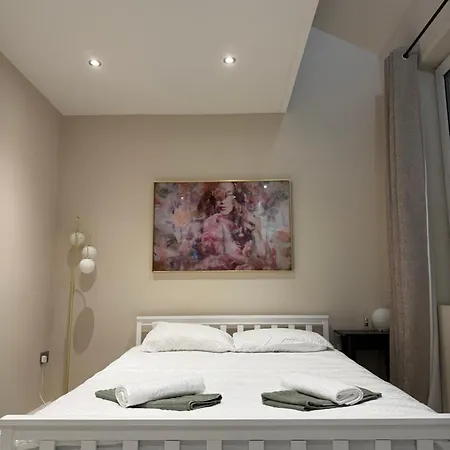 Stylish 1 Bed Flat In Fulham