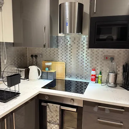 Stylish 1 Bed Flat In Fulham London