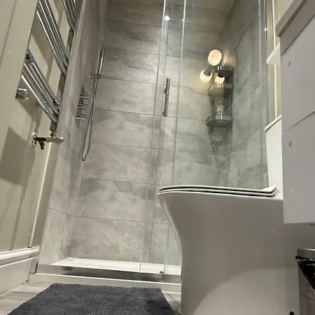Stylish 1 Bed Flat In Fulham Apartment