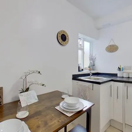Boutique Flat Sw12,