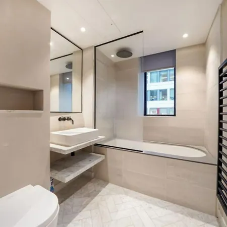Covent Garden Leicester Square Modern Luxury Sleeps 5 *