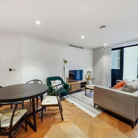 Covent Garden Leicester Square Modern Luxury Sleeps 5 Apartment