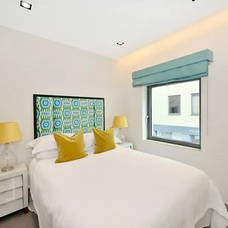 Apartment 4 Million Pound Mayfair Parklane Large Luxury Sleeps 6 120sqm