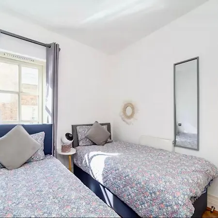 Luxury 2 Bedroom House Near Mayfair - Prime Location
