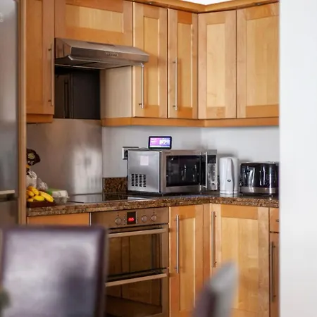 Homestay Luxury 2 Bedroom House Near Mayfair - Prime Location London