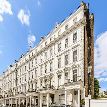 Apartment The Kensington Premium London