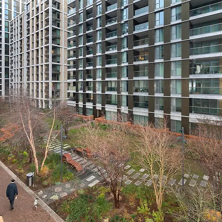 Apartment Battersea Power Station 2-bed Flat *