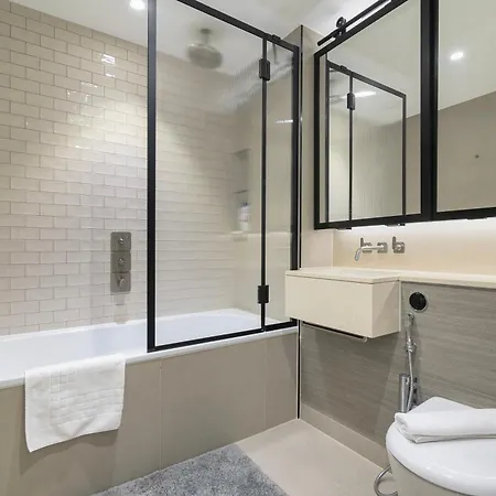 Apartment Battersea Power Station 2-bed Flat *